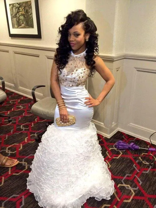 Bridelily New Arrival Sexy Mermaid Prom Dress Tiered Crystal White 2019 Evening Gown